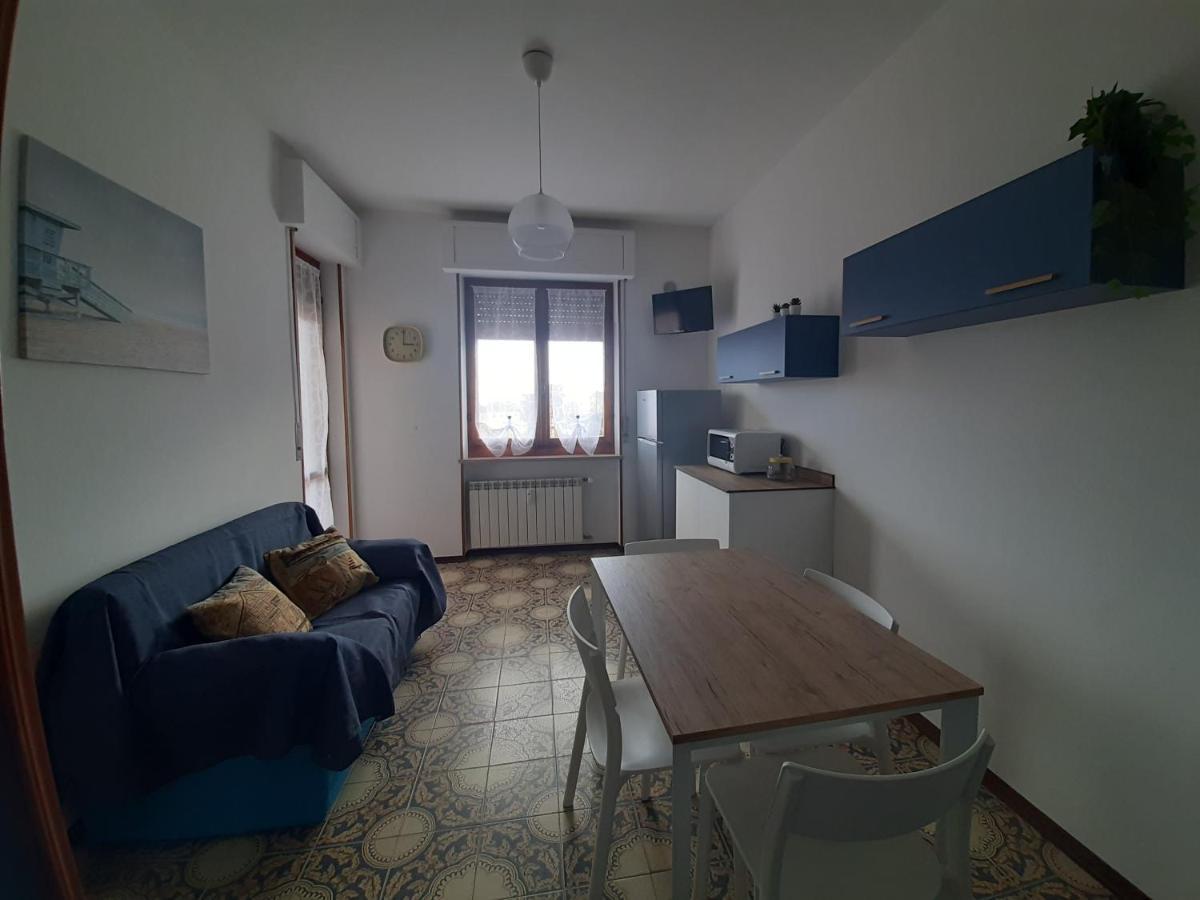 Nel Blu Apartment Marina dʼMarina dʼAndora Екстериор снимка